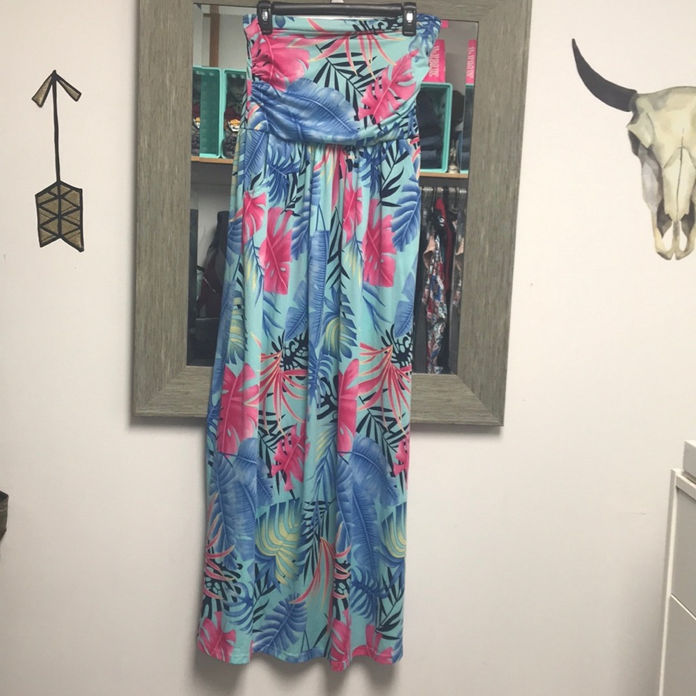 Strapless tropical dress